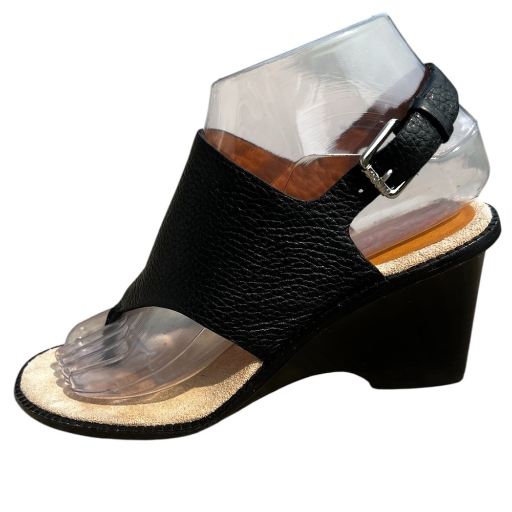 KORS Michael Kors Black Leather Wedge Sandals 6.5 EUC